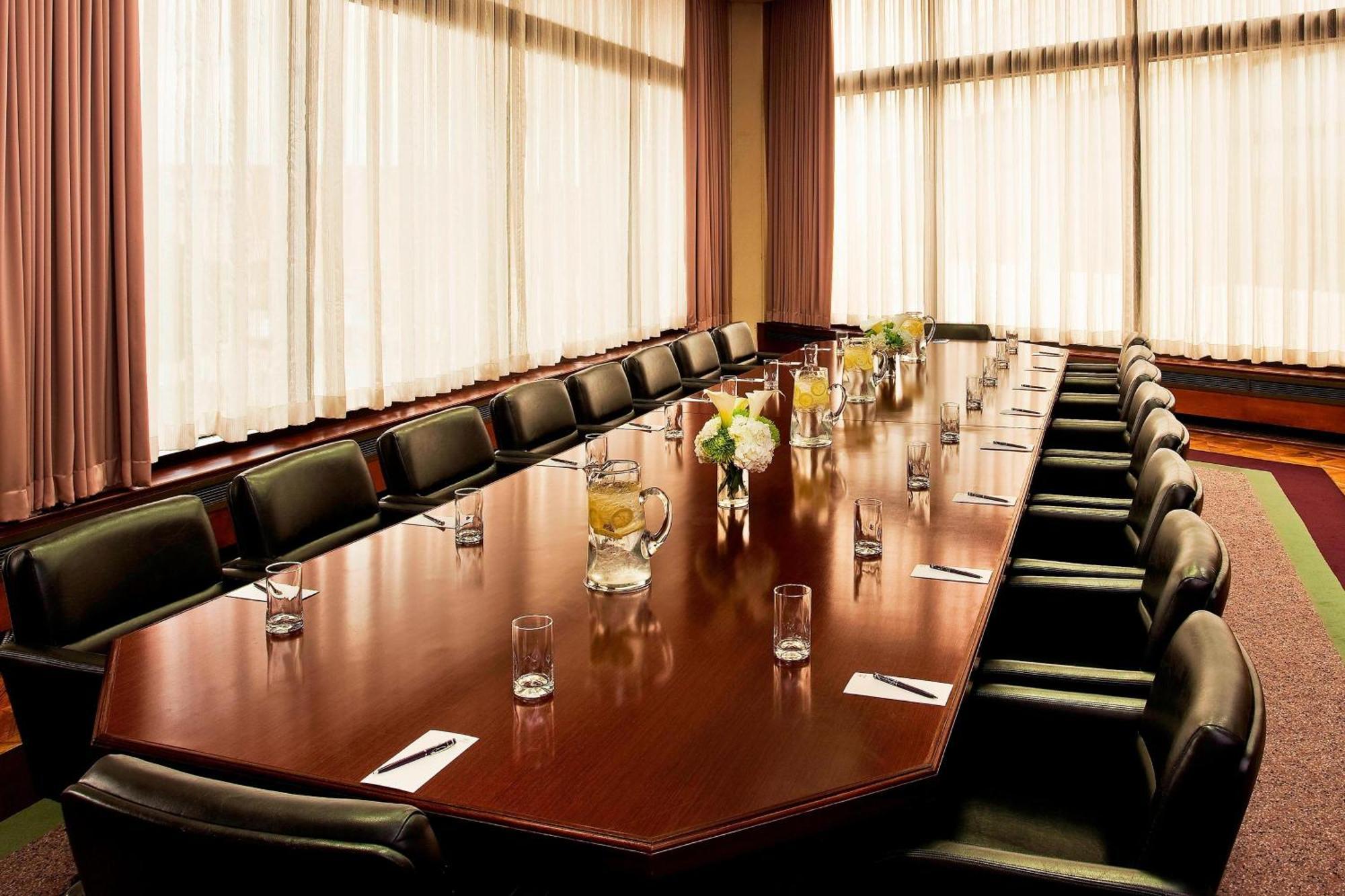 Sheraton Greensboro Luaran gambar