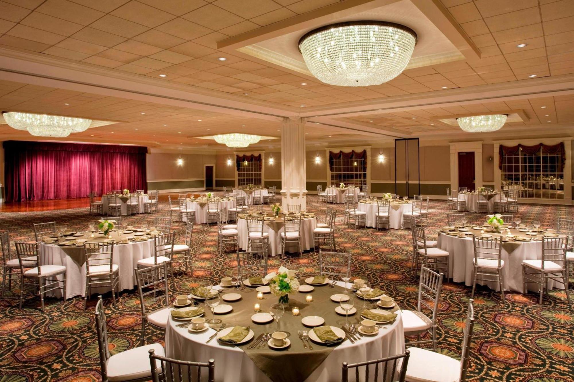 Sheraton Greensboro Luaran gambar