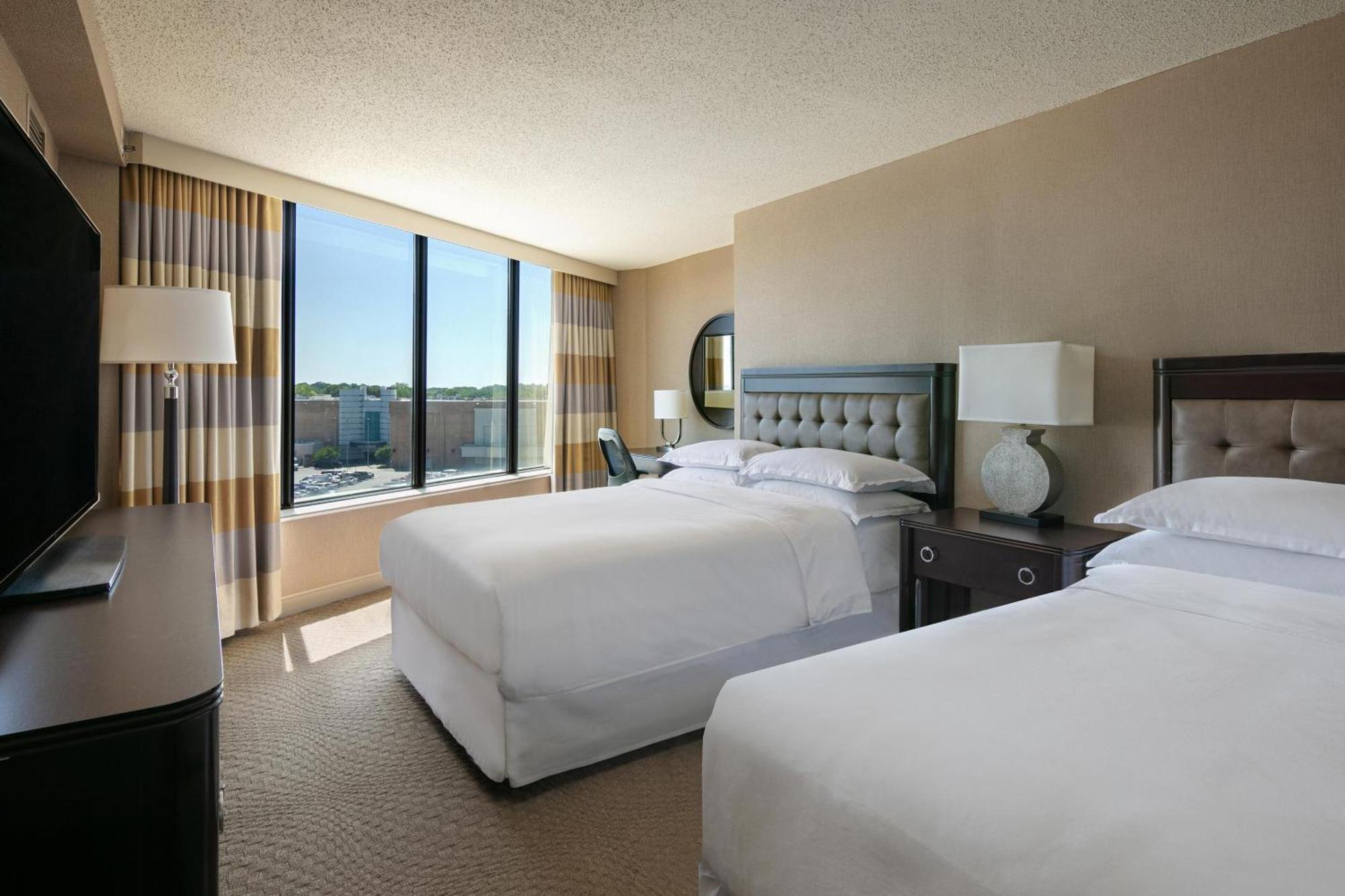 Sheraton Greensboro Luaran gambar