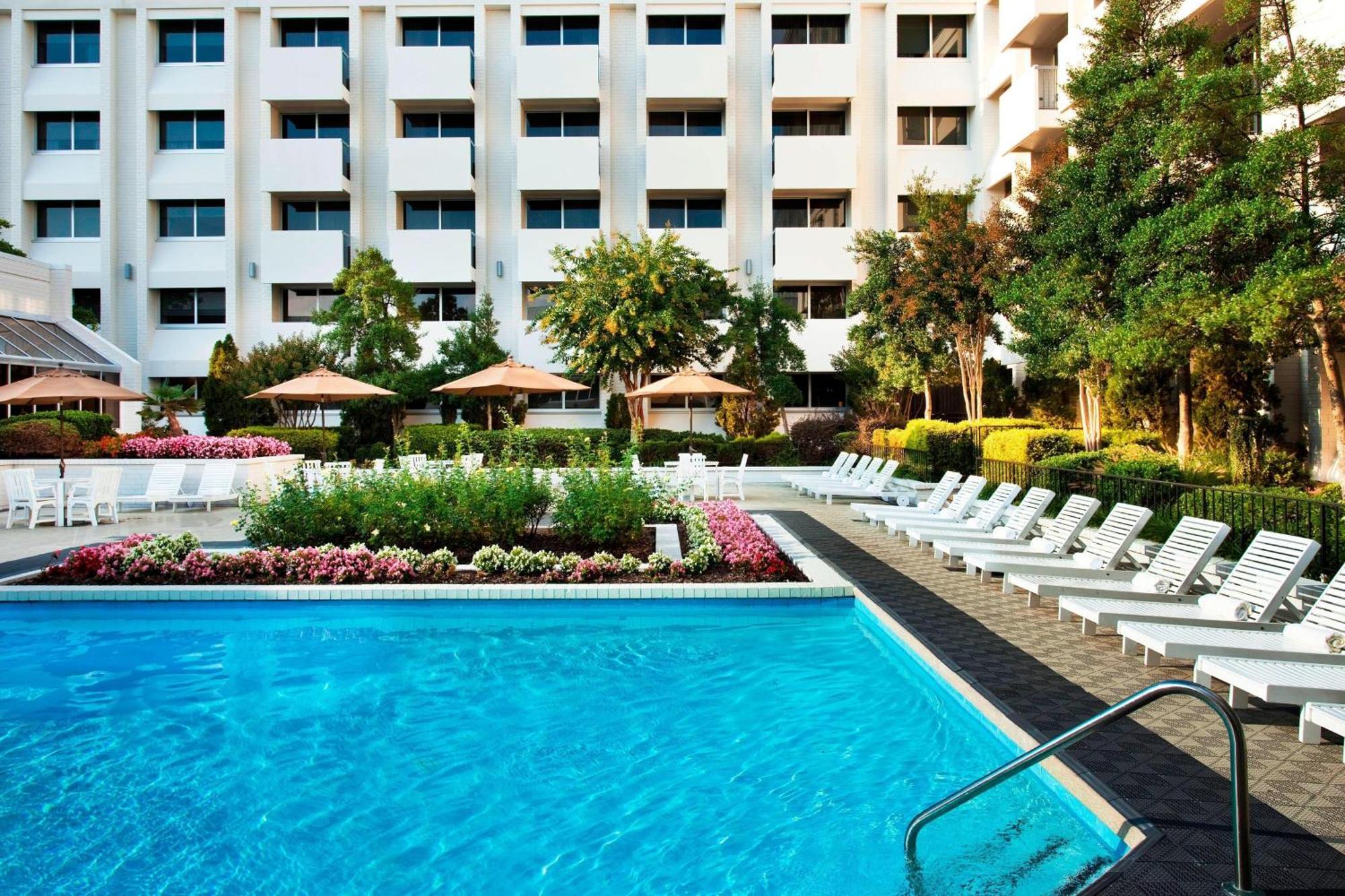 Sheraton Greensboro Luaran gambar