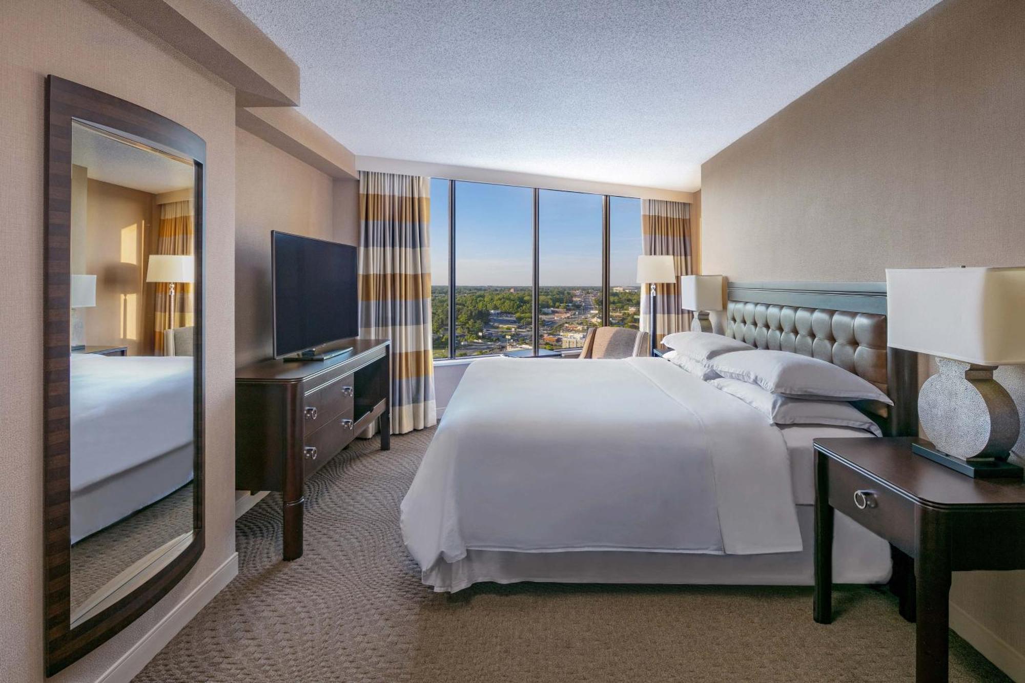 Sheraton Greensboro Luaran gambar